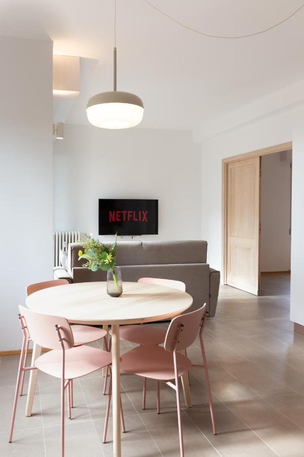 New Exclusive Melegnano Apartments- Near Train Station Dış mekan fotoğraf