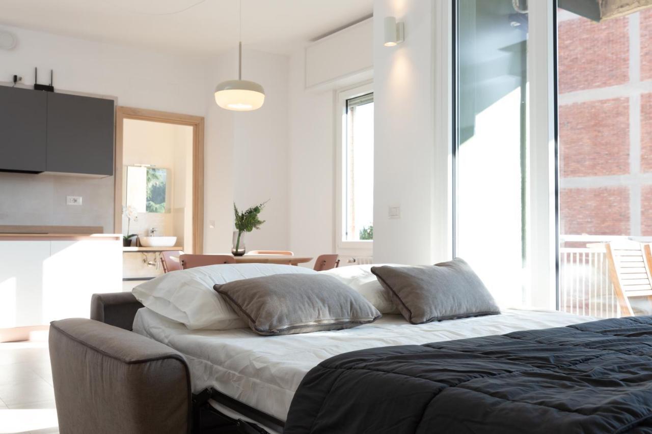 New Exclusive Melegnano Apartments- Near Train Station Dış mekan fotoğraf