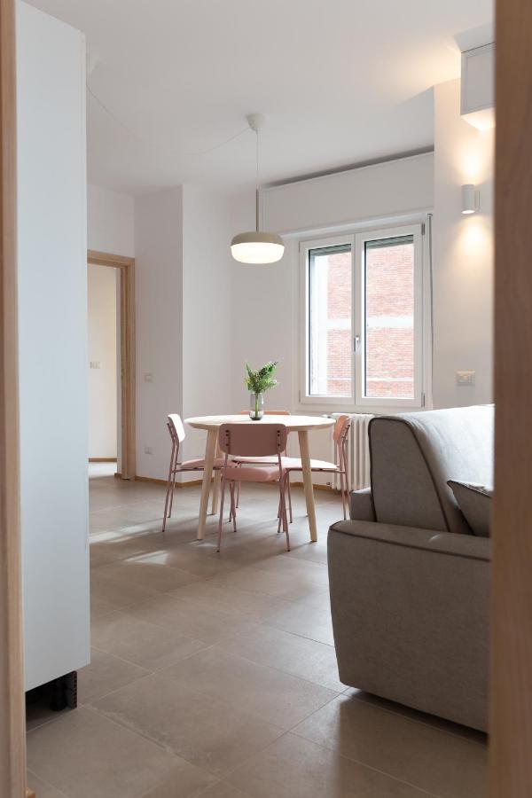 New Exclusive Melegnano Apartments- Near Train Station Dış mekan fotoğraf