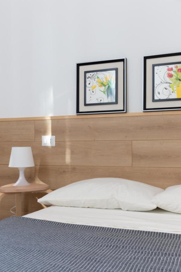 New Exclusive Melegnano Apartments- Near Train Station Dış mekan fotoğraf