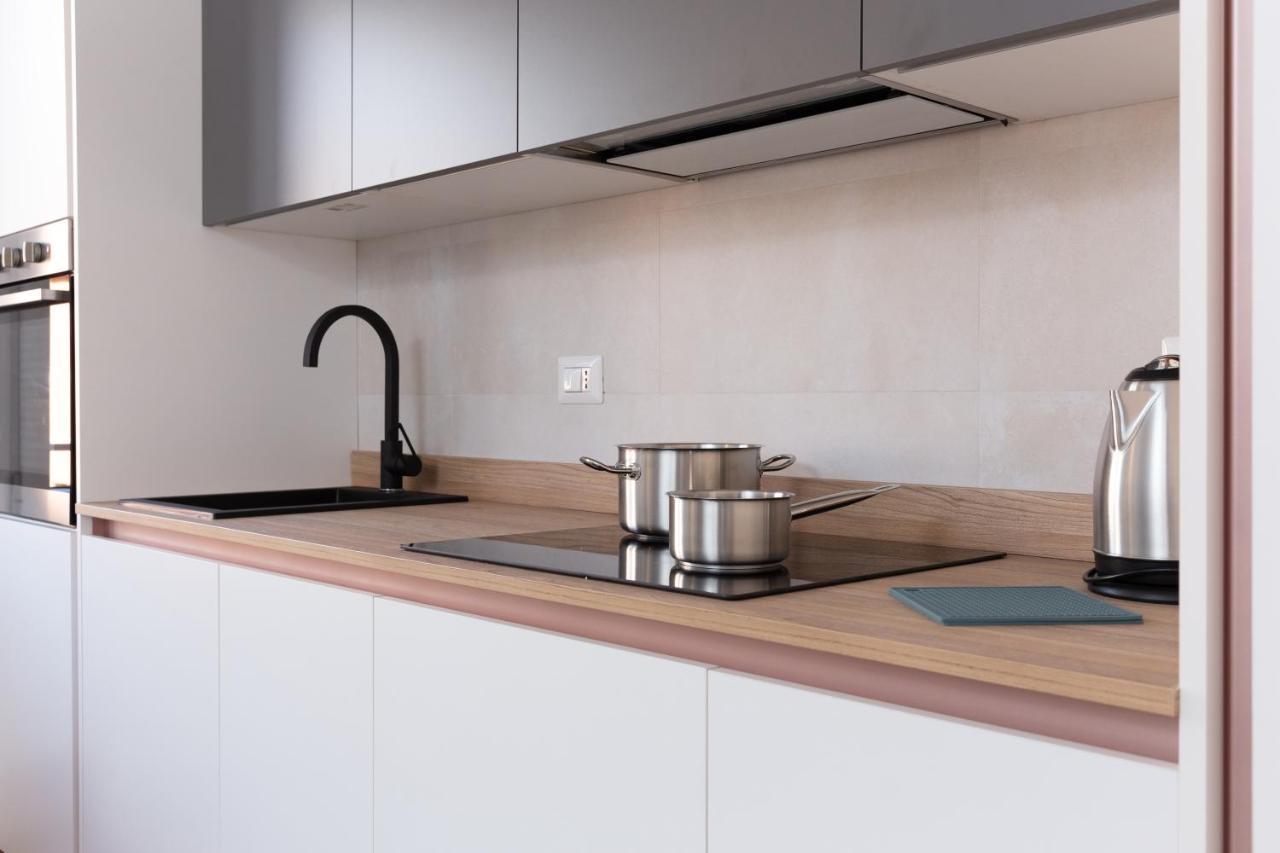 New Exclusive Melegnano Apartments- Near Train Station Dış mekan fotoğraf