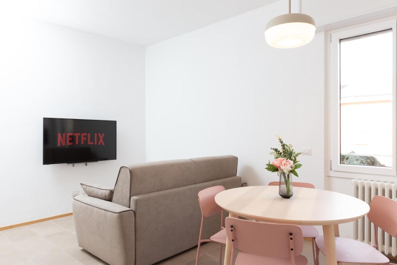 New Exclusive Melegnano Apartments- Near Train Station Dış mekan fotoğraf